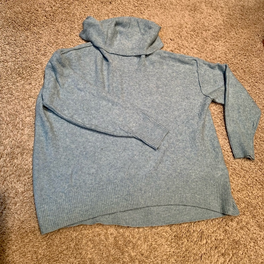 American Eagle cowl neck sweater (light green)